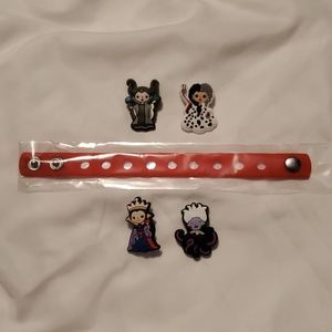 NEW 4 PIECE DISNEY'S BAD GIRLS CROC CHARM JIBBITZ WITH BAND